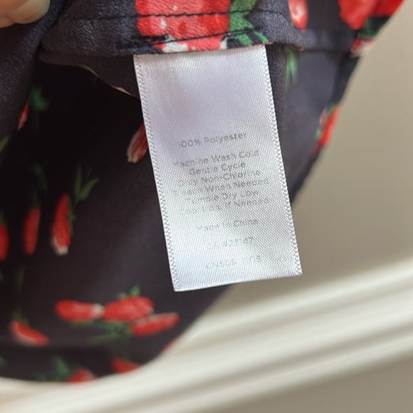 Talbots Raspberry Print Sleeveless Blouse Size Small - Picture 4 of 6